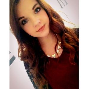 Meet your Posher, Megan