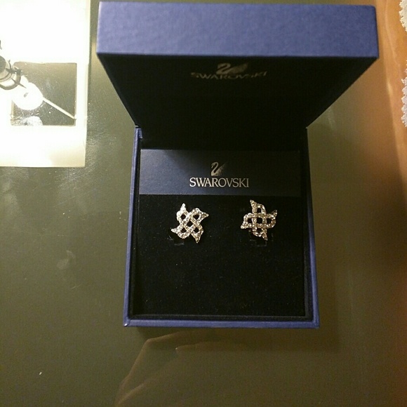 New In Box - Swarovski Crosshatch