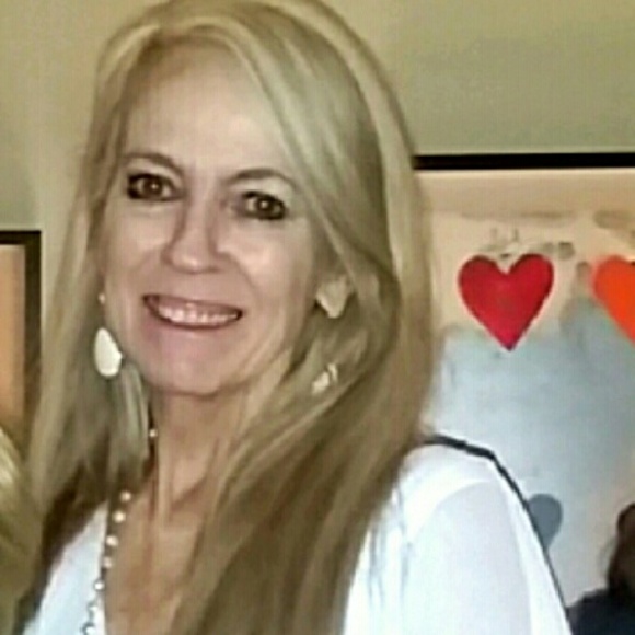 Meet your Posher, Cheryl - Picture 1 of 1