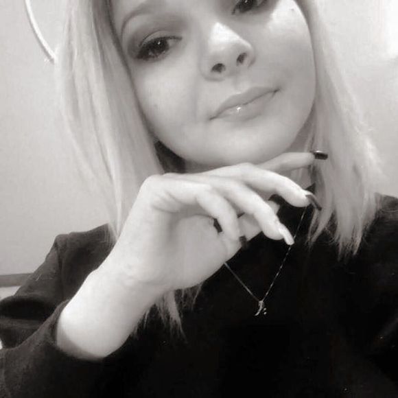 Meet your Posher, Allie michelle - Picture 1 of 1