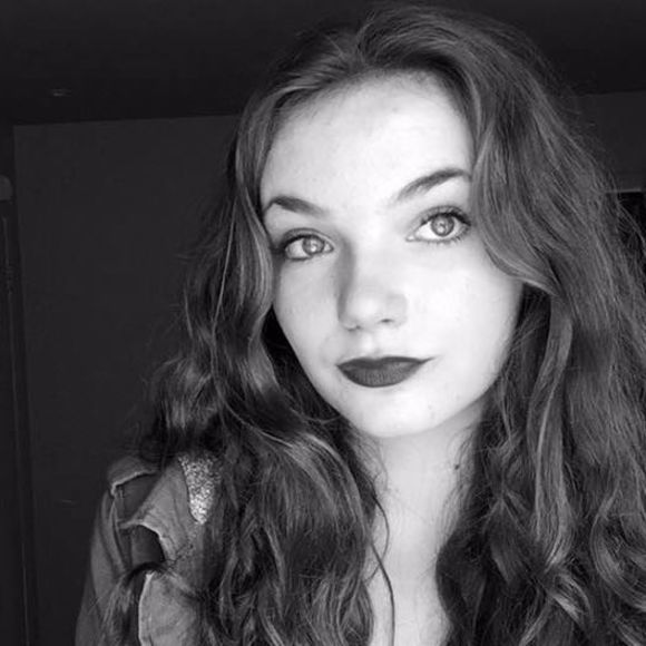 Meet your Posher, Melissa - Picture 1 of 1