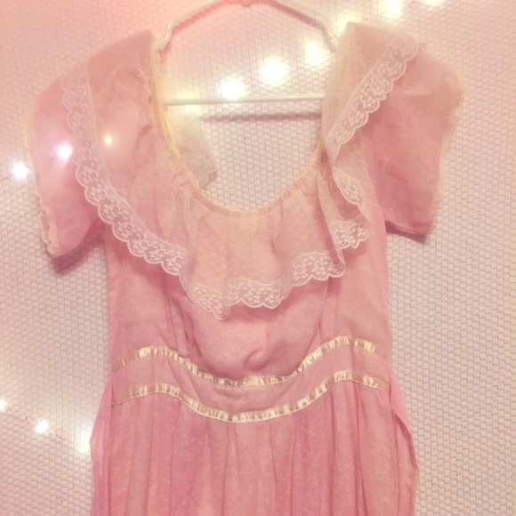 BEAUTIFUL vintage pink Gunne Sax prairie dress