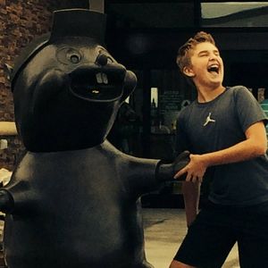 Meet your Posher, Brody