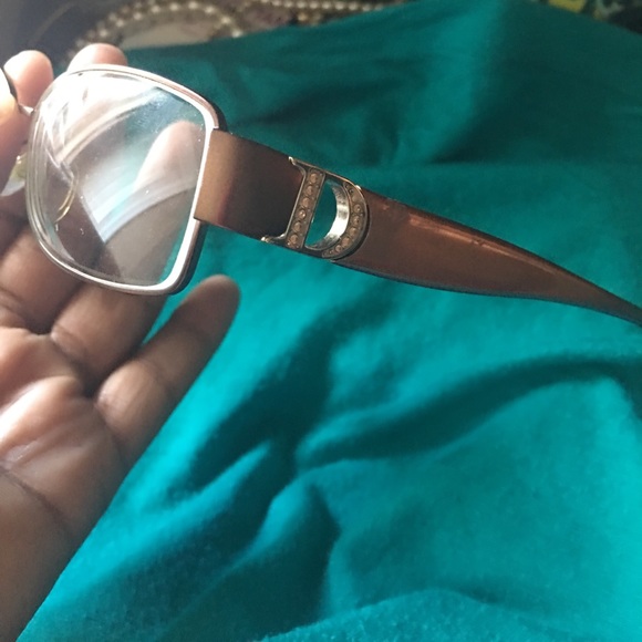 Rose gold tone eyeglasses. - Picture 3 of 4