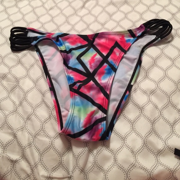 Women's Strapless Floral Padded Bra Bathing Suit - Picture 2 of 3