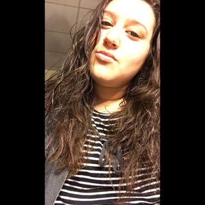 Meet your Posher, Alyssa