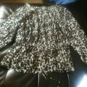 2x black and white blouse