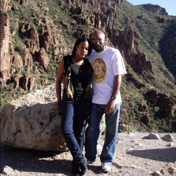 Meet your posher Victoria - Picture 2 of 5