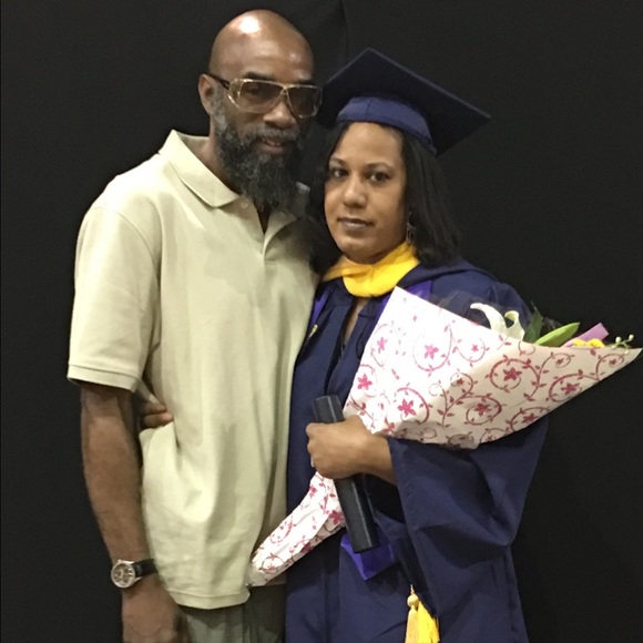 Meet your posher Victoria - Picture 5 of 5