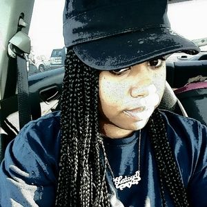 Meet your Posher, Latoya