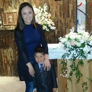 Meet your Posher, Estefania