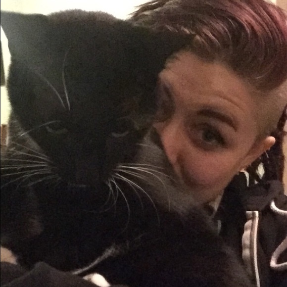 Meet your Posher, Cassie