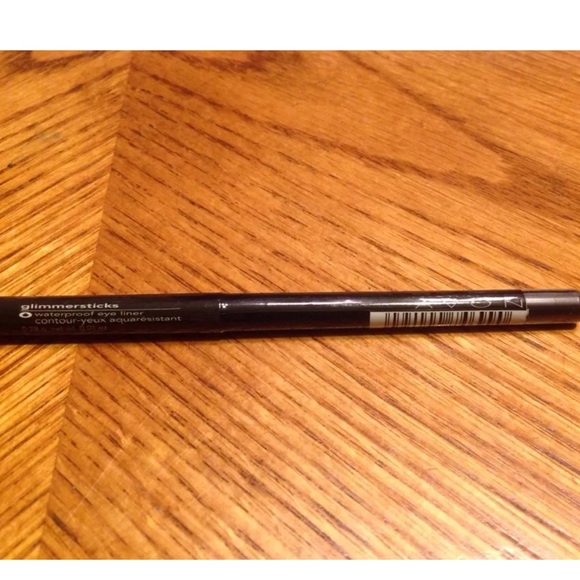 Avon Glimmersticks Eye Liner Shade(Blackest Night)