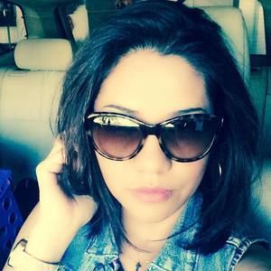 Meet your Posher, Mhichelle