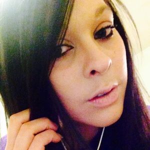 Meet your Posher, Candance