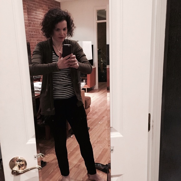 Meet your Posher, Vicki - Picture 2 of 3