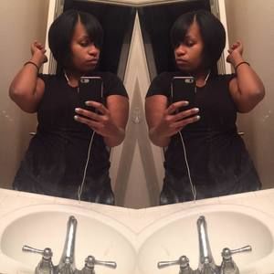 Meet your Posher, Tenisha