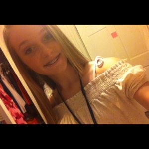 Meet your Posher, Mackenzie