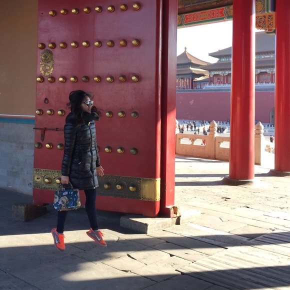 Meet your Posher, Lynna - Picture 2 of 3