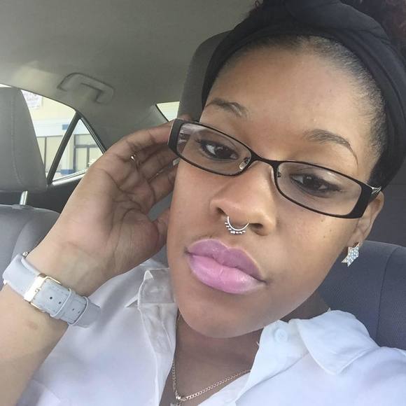 Meet your Posher, Vwashain - Picture 1 of 1