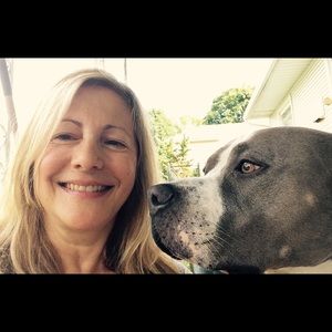 Meet your Posher, Abbe