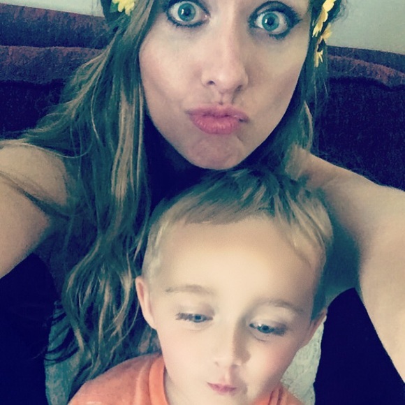 Meet your Posher, The Stylish Suitcase✈️❤️ - Picture 7 of 8