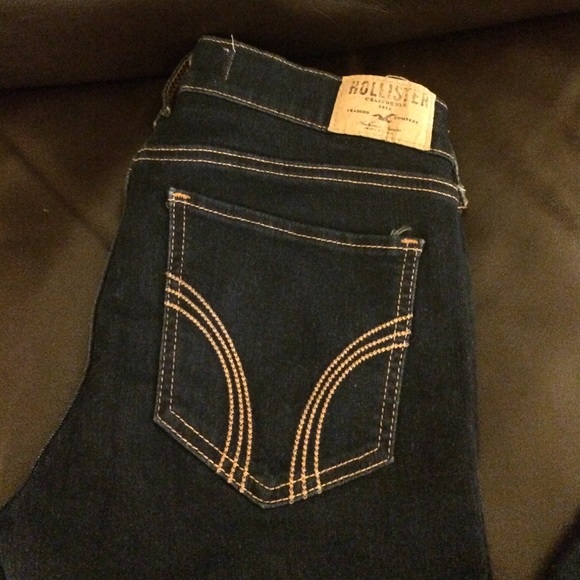 ⛔️SOLD⛔️Hollister social stretch jeans
