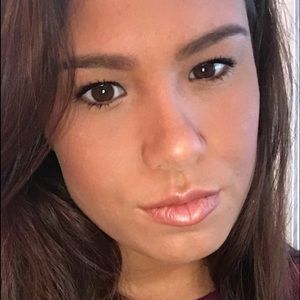 Meet your Posher, Jillian