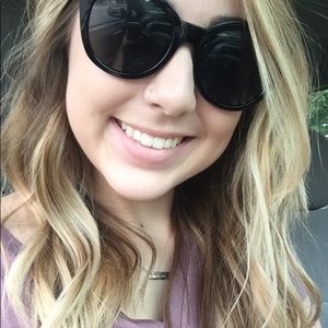 Meet your Posher, Amber