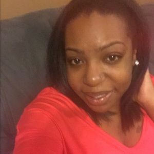 Meet your Posher, Labena