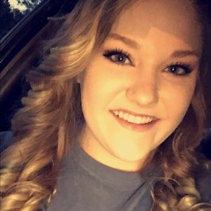 Meet your Posher, Bailey