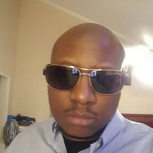 Meet your Posher, Erick