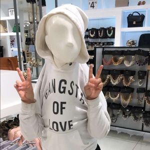 Meet your Posher, Adriana