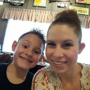 Meet your Posher, Kaela