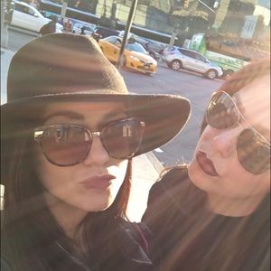 Meet your Posher, Regina