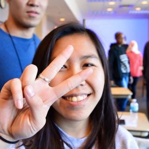 Meet your Posher, Polly