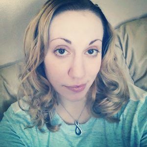 Meet your Posher, Kara