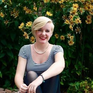 Meet your Posher, Lauren