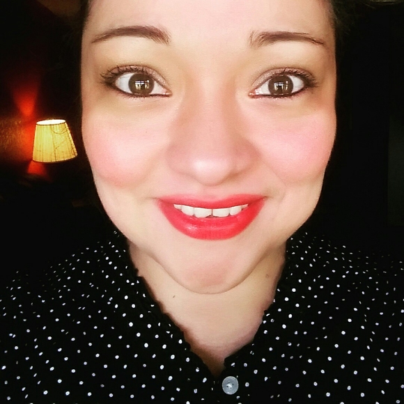 Meet your Posher, Tanya - Picture 1 of 1