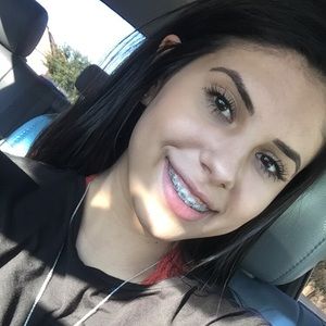 Meet your Posher, Jess