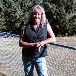 Meet your Posher, Cassandra