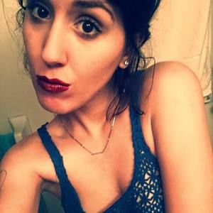 Meet your Posher, Crystal