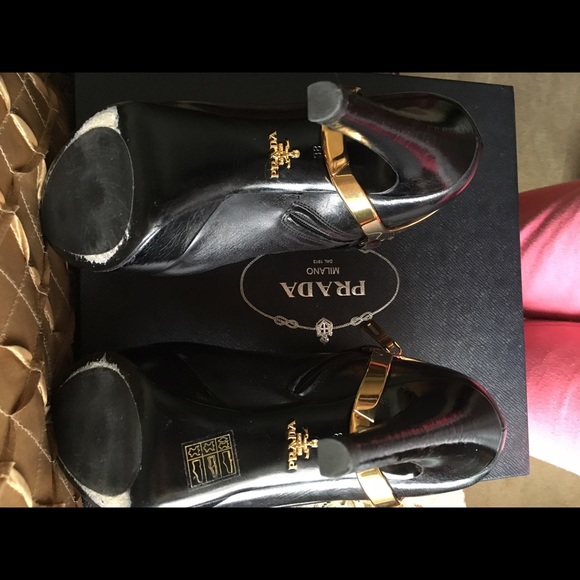 0400020840654_BLACK?wid=600&  Prada Black Booties