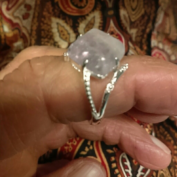 Ring - Picture 2 of 4