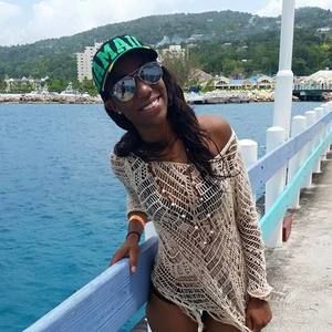 Meet your Posher, Whitley