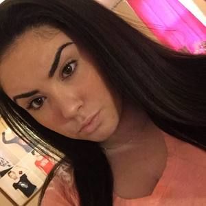 Meet your Posher, Veronica-lee