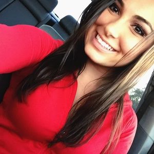 Meet your Posher, Lexi