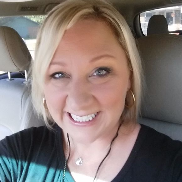 Meet your Posher, Jodee