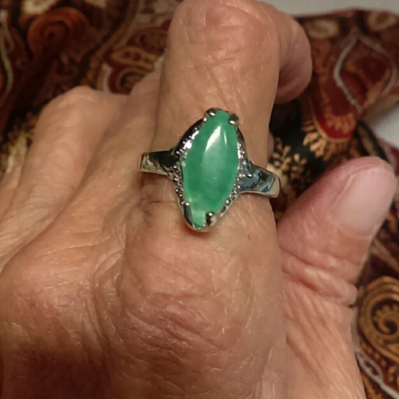 Ring - Picture 3 of 3