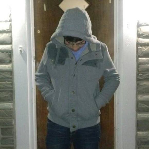 Meet your Posher, Fabian - Picture 1 of 1